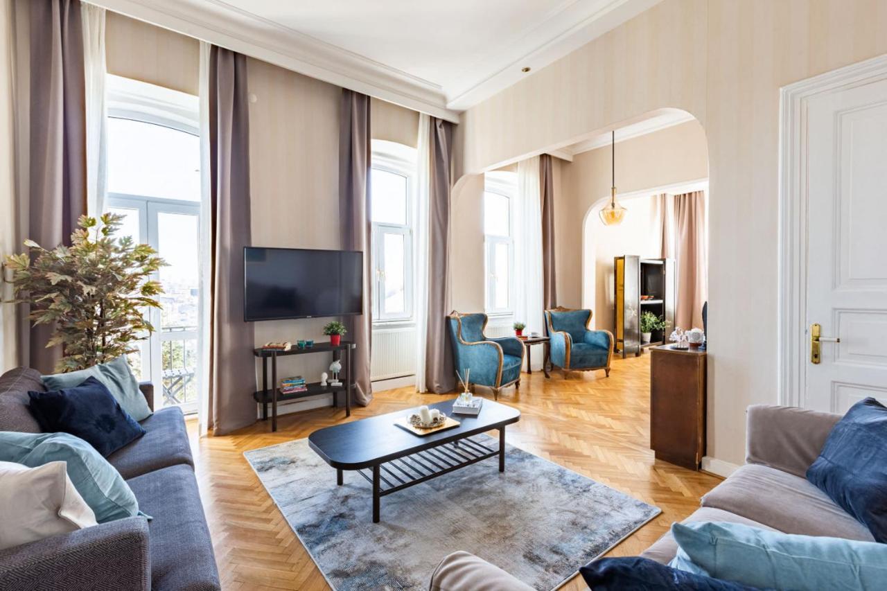 Historical Flat With A Lovely Sea View In Beyoglu Istanbul Eksteriør bilde